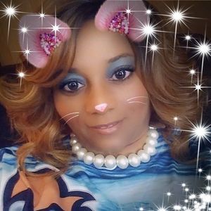 Meet your Posher, Latoya